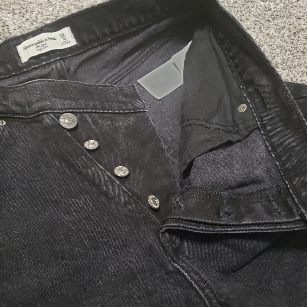A&F High Rise Jeans with Criss Cross Waistband - Picture 4 of 13